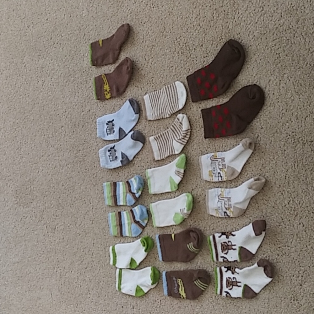 10 pairs baby socks. 3-9 months.